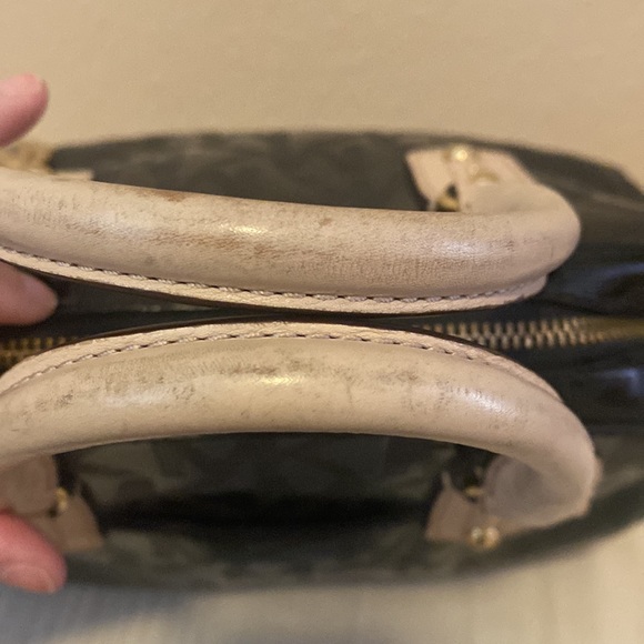 Michael Kors black patent shiny monogram bag - Picture 10 of 16